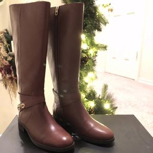 NEW COACH ESSEX BOOTS